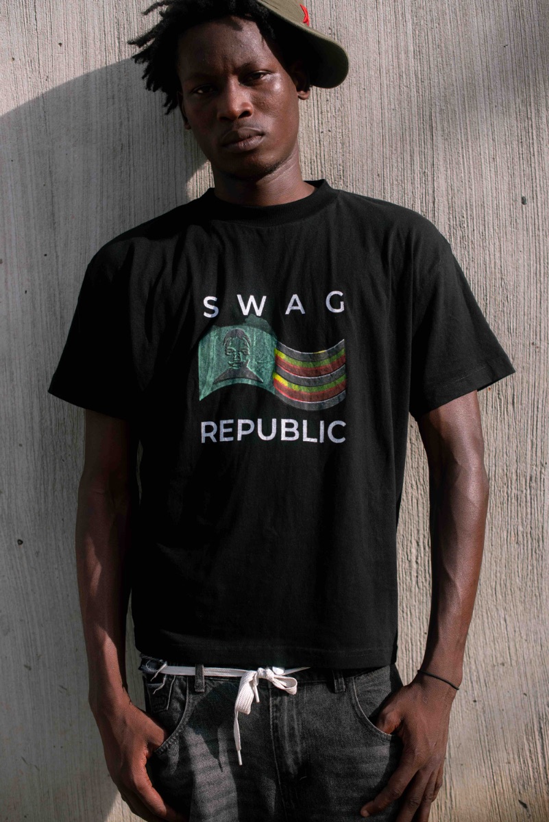 SR LOGOFLAG TEE 